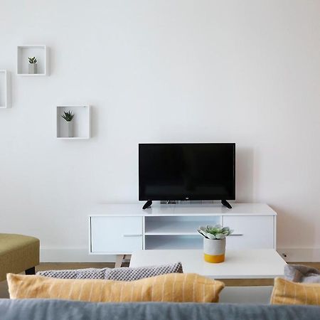 Redhill Queensgate - Modern 1 Bedroom Apartment Esterno foto