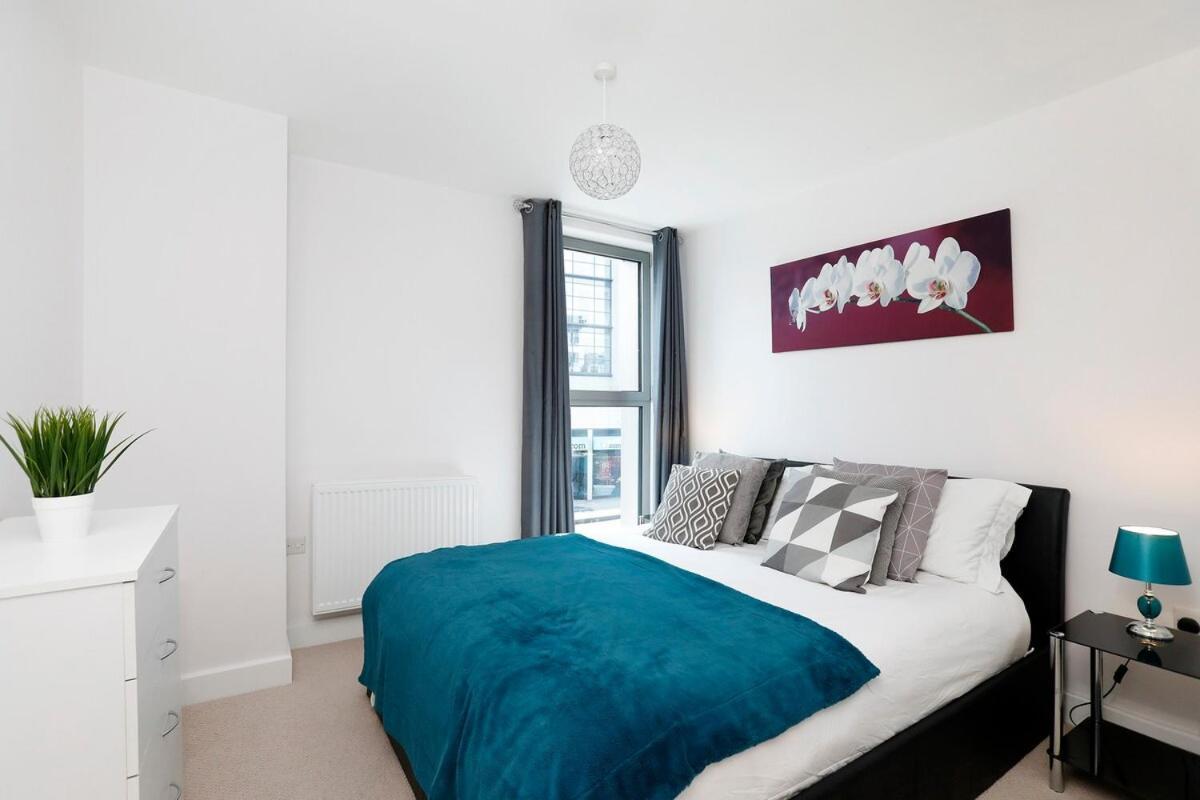 Redhill Queensgate - Modern 1 Bedroom Apartment Esterno foto